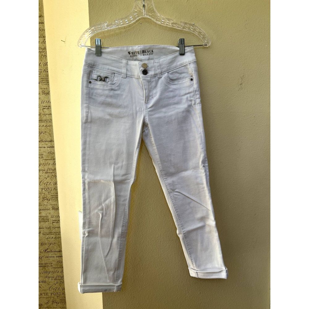 White House Black Market WHBM White Denim Jeans Skimmer, Size 0, hardware trim